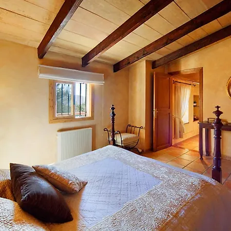 Magdalena Villa