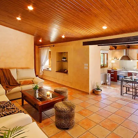 Magdalena Villa Calvia (Mallorca)